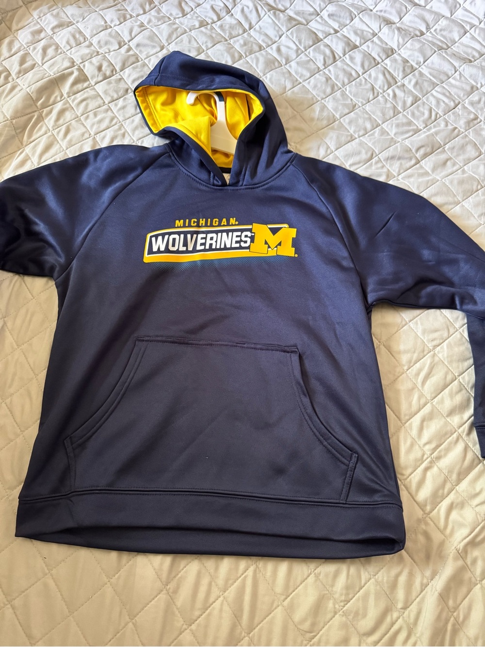 Rivalry Threads Navy and Yellow Michigan Wolverines Hoodie